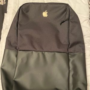 Apple Incase Employee Laptop Backpack NWT